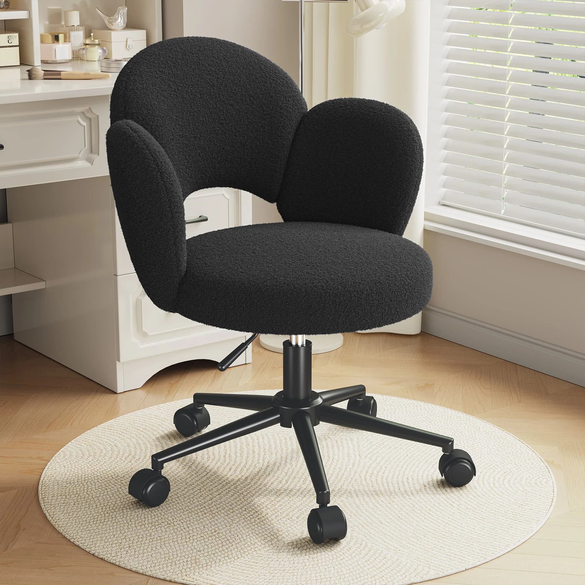 Teddy Vanity Chair